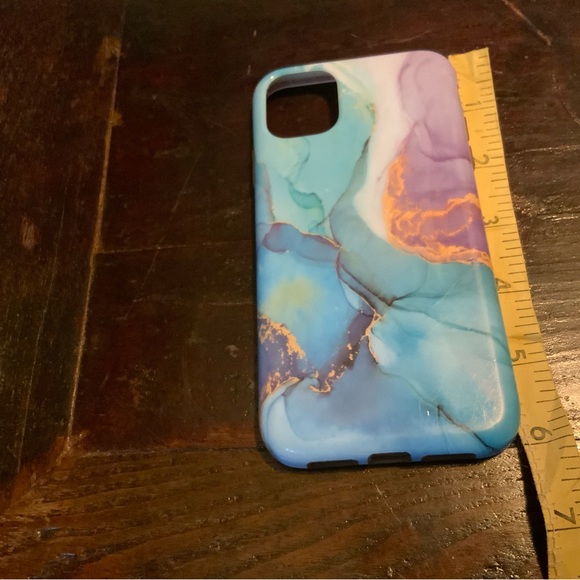iPhone cover with beautiful turquoise, pink and gold accents - Picture 5 of 5